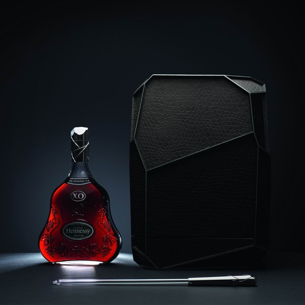 hennessy,mathusalemn,cognac,xo,lvmh,louis vuitton,moët,luxe,liquor,french,eau de vie,gastronomie,art de vivre,lifestyle,flavor,décanteur,decanter,marie virginie berbet,arik levy,collaboration,limited edition,bottle,luxe,spiritueux