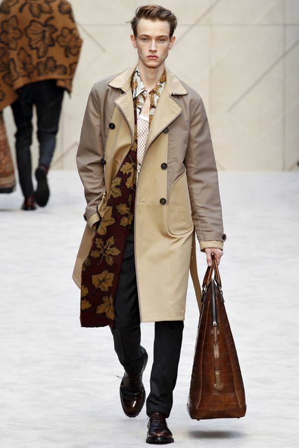 burberry prorsum,burberry,christopher bailey,london,londres,milan,milano,luxe,luxury,fluo,tendances,trends,mode,fashion designer,designer,créateur de mode,chic,élégant,dandy,color,couleur,gentlemen,gentleman,accessoires,accessories,accessory,central park,new-york,direction artistique,direction,creative director,fashion show,défilé,homme,hommes,man,men,menswear,femme,femmes,woman,women,womenswear,automne,hiver,fall,winter 2014