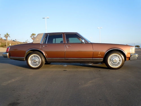 Cadillac Seville Gucci 10.jpg