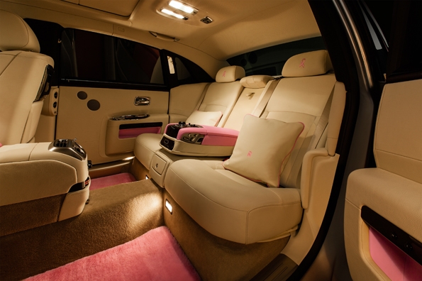 rolls-royce,wraith,rolls-royce cars,phantom,ghost,icons,luxury,luxe,luxury arts,rolls,royce,automobile,drophead coupé,coupé,new phantom,nouvelle wraith,brand-new,nouveauté,exclusive,luxury car,yacht,leather,wood,gold,flying spirit,lady of ecstasy,silver,precious,bespoke,sur mesure,unique,experience,goodwood,sussex,fab1 million,pink lady,pink,breast cancer care,charity,chris evan,les sentinelles de l'air,the thunderbirds,brian cox,mary berry,gary barlow