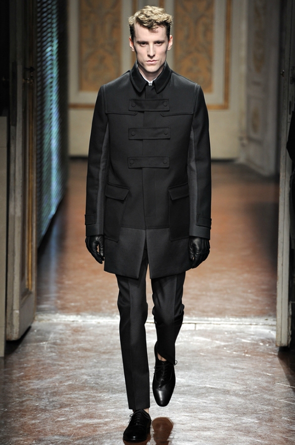 valentino,Valentino Garavani,Giancarlo Giammetti,red,rouge valentino,maison valentino,Alessandra Facchinetti,Maria Grazia Chiuri,Pier Paolo Piccioli, mode, fashion, men, homme, collection, fall, winter, automne, hiver, milan, milano, firenze, florence,rome,roma 2012, 2013, luxury, luxe, trends, tendances