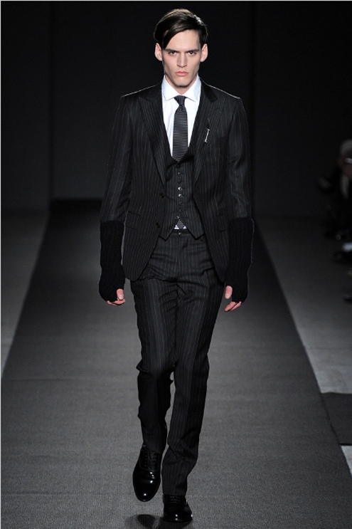 Simon Spurr FW2011 - 01.jpg