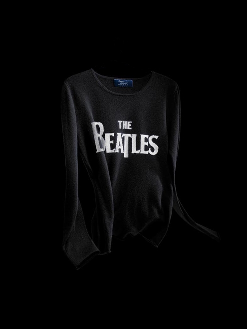 hobbs cashmere paris,patrick lifshitz,marque,pull,cachemire,paris,fashion,mode,luxe,luxury,cashmere,les beatles,snoopy,john lennon,madonna,sex pistols,smiley,rolling stones,créations,créateurs,maroquinerie,crocodile