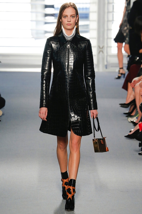 nicolas ghesquière,balenciaga,paris,fashion,mode,luxe,luxury,blog mode,blog luxe,luxury blog,tendances,trends,glamour,élégance,france,french,kering,ppr