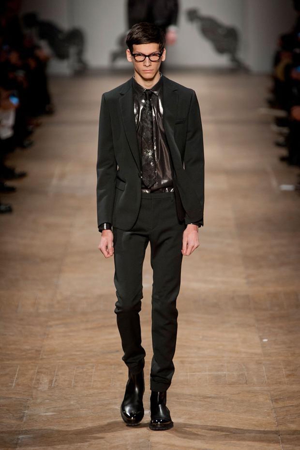 viktor & rolf,viktor and rolf,viktor,rolf,mode,fashion,men,homme,collection,fall,winter,automne,hiver,2013,hollande,hollandais,dutch,paris,france,french,fashion show,luxury,luxe,trends,tendances,black tie,blog,mode,blogger,fashion blogger