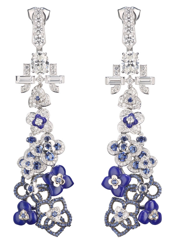 chaumet,hortensia,collection,boucles d'oreilles,bague,ring,cuff,necklace,collier, lvmh, luxe, joaillerie, jewelry,jewellery, diadème, tiare, couronne, diamant, diamonds, or, gold,white gold,or blanc,platine,place vendôme,paris,france,french,blog,magazine