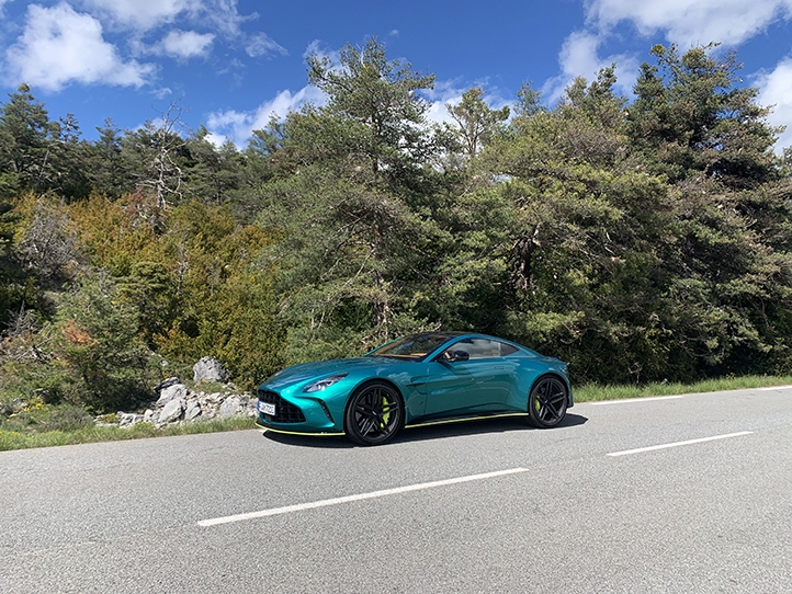Aston Martin,vantage s,Marek Reichman,luxe,sport,automobile