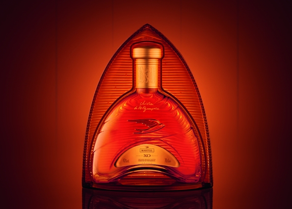 martell,cognac,martell xo exclusive architect edition,christian de portzamparc,pritzker prize,architect,design,martell xo,xo,rare,coffret,box,édition,edition,limité,limited,chai,borderies,région,france,french,art de vivre,lifestyle,liquor,luxury,luxe,histoire,héritage,legacy,prestige,bottle,craftmanship,craft,élégance,elegance,hong kong,eau-de-vie