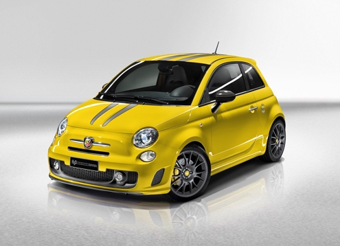 2011_fiat_500_abarth_695_tributo_ferrari_1_1024x768.jpg